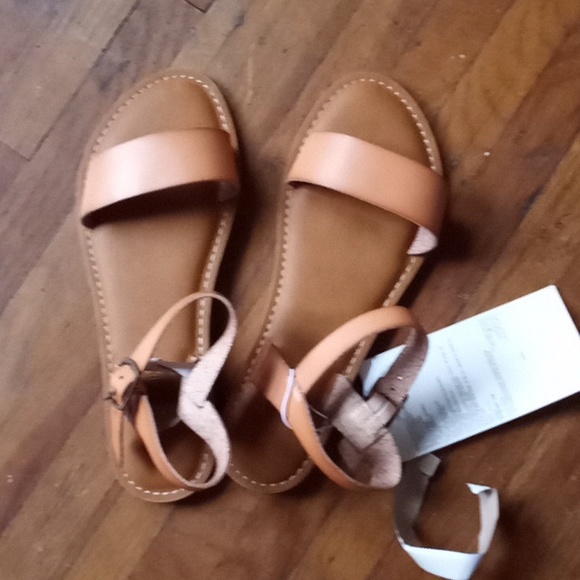 Amazon Essentials Shoes - Camel Summer Sandles